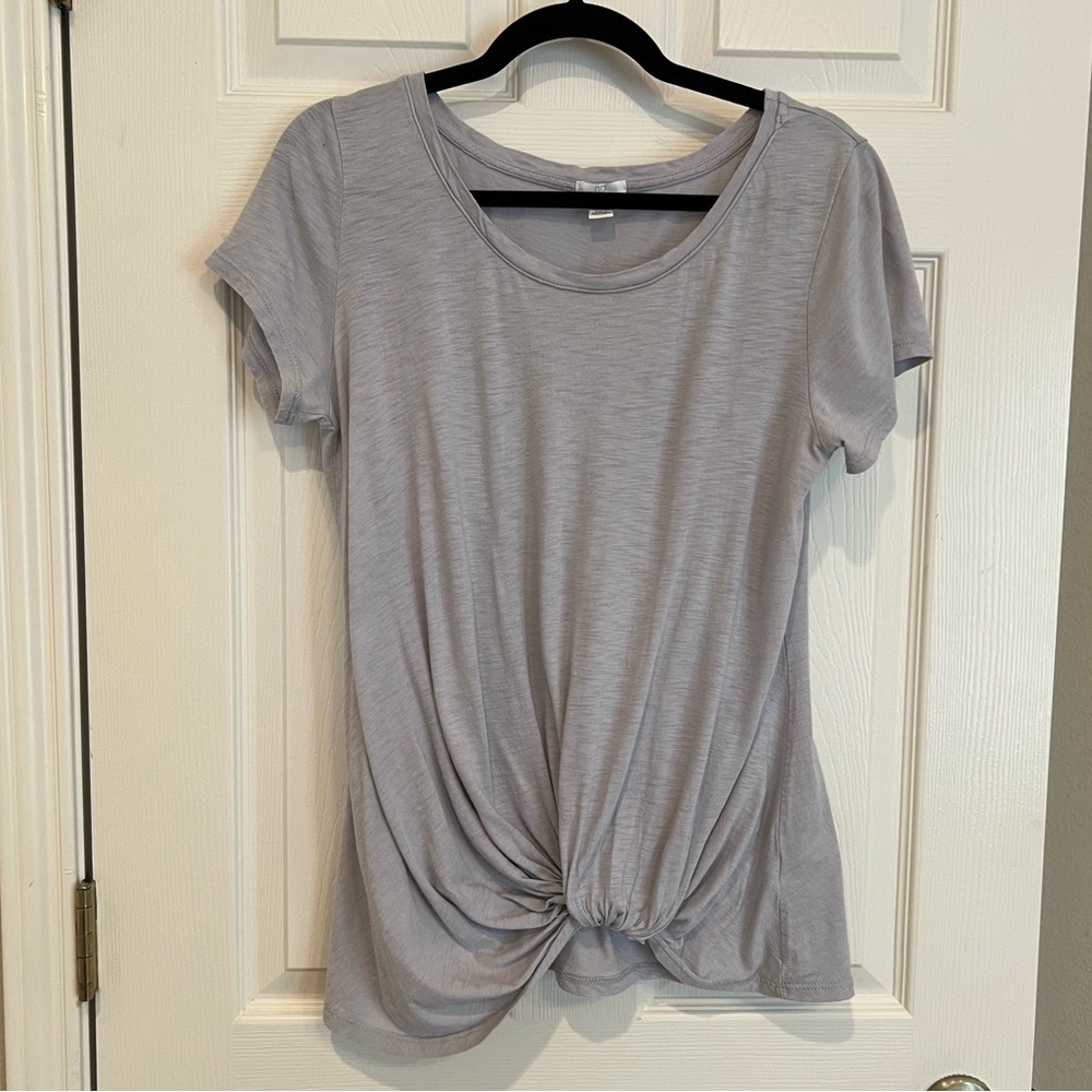 BP Short Sleeve T-Shirt Scoop Neck with Front Knot in Grey Nordstrom - Picture 10 of 15